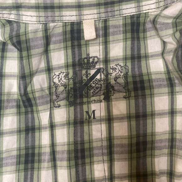 Guess long sleeved snap button down plaid shirt 2/15$ - Picture 12 of 16